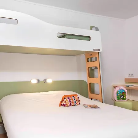 Отель Ibis Budget Est La Giniesse