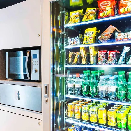 Отель Ibis Budget Est La Giniesse
