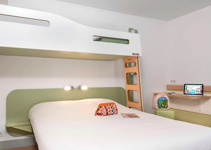 Ibis Budget Est La Giniesse فندق